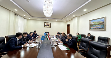 Мулоқоти дуҷонибаи раиси Раёсати КВД БА ҶТ «Амонатбонк» бо муовини раиси ҶС «Ширкати содиротию суғуртавии «KazakhExport»-и Ҷумҳурии Қазоқистон