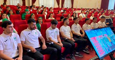 Футболисты «Амонатбанка» — одна из сильнейших команд